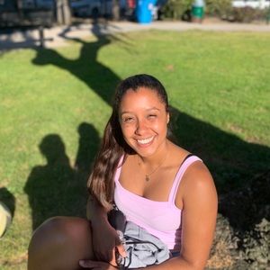 Meet your Posher, Kayla